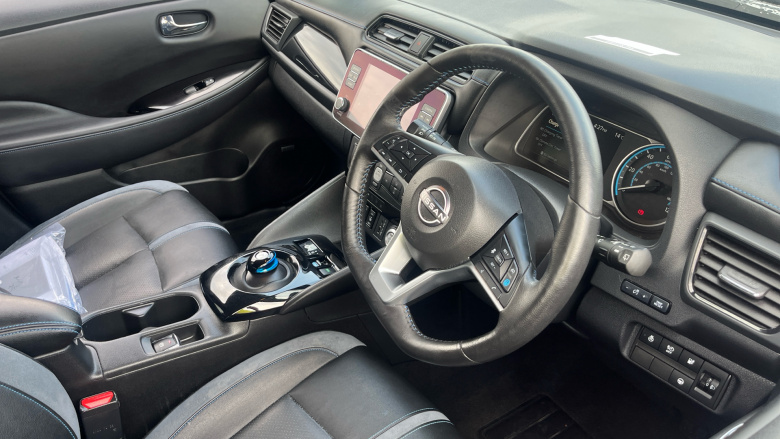 Nissan LEAF 110kW Tekna 39kWh 5dr Auto Electric Hatchback